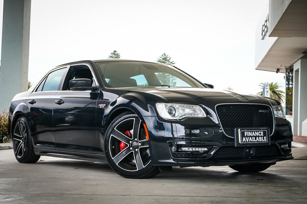 Chrysler 300 image 1