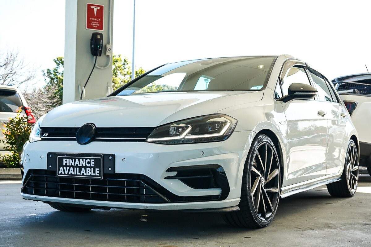 Volkswagen Golf image 4