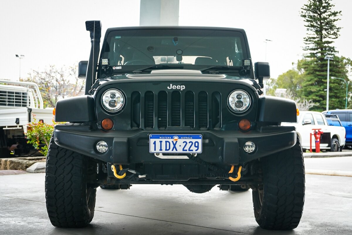 Jeep Wrangler image 3