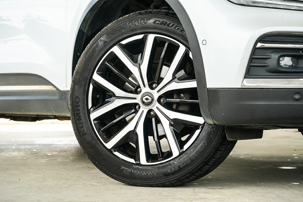 Renault Koleos image 2