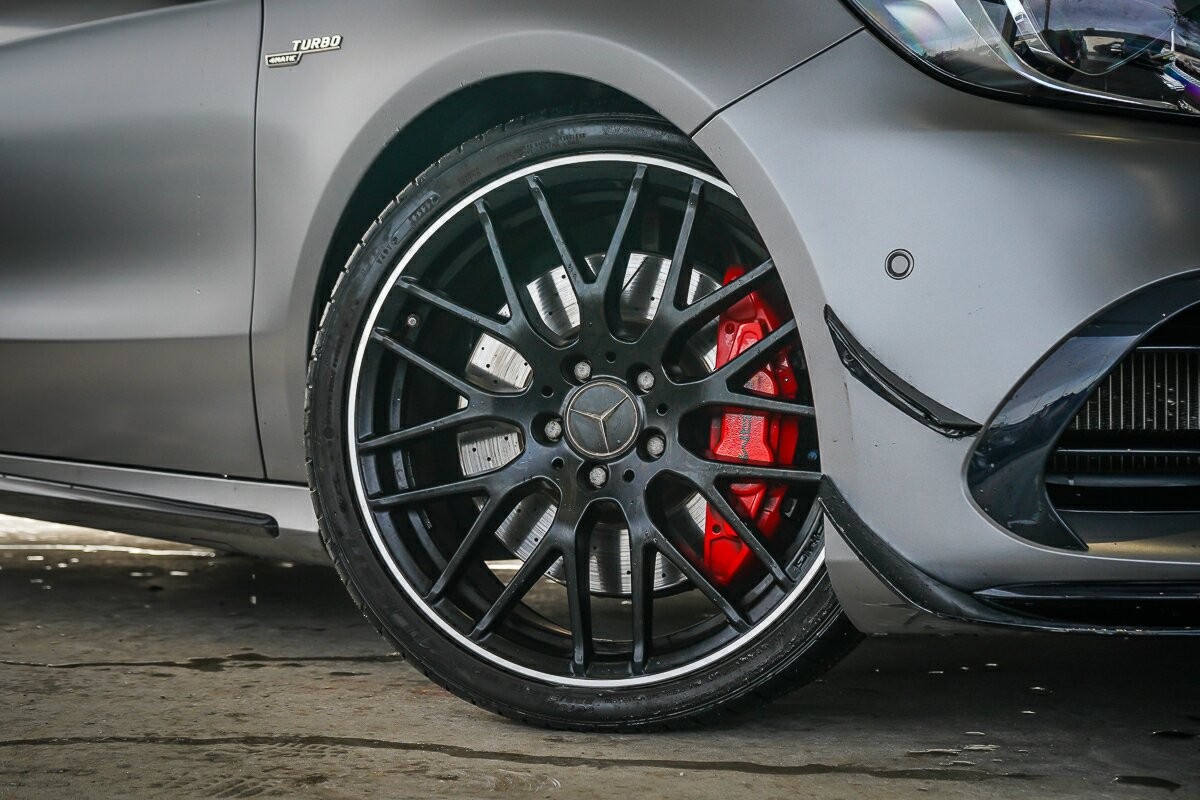 Mercedes Benz A-class image 2