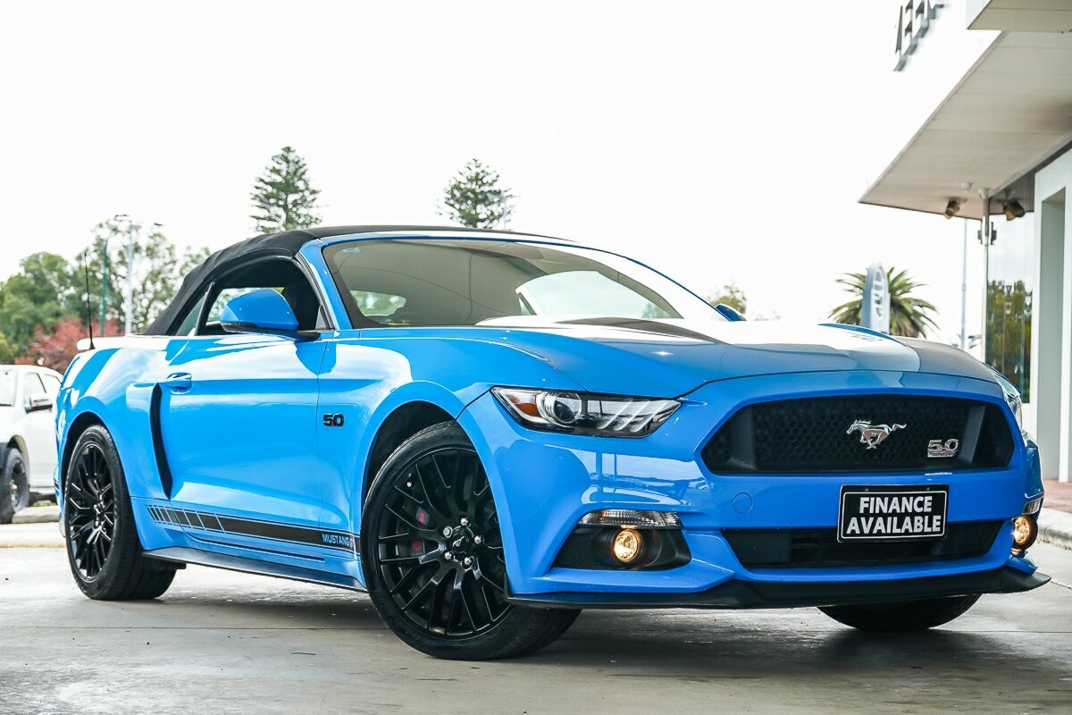 Ford Mustang image 1