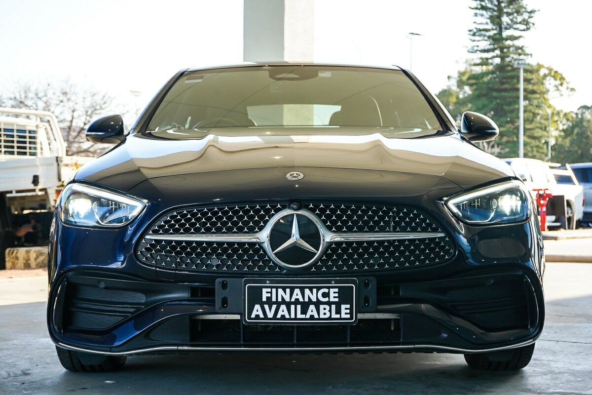 Mercedes Benz C-class image 3