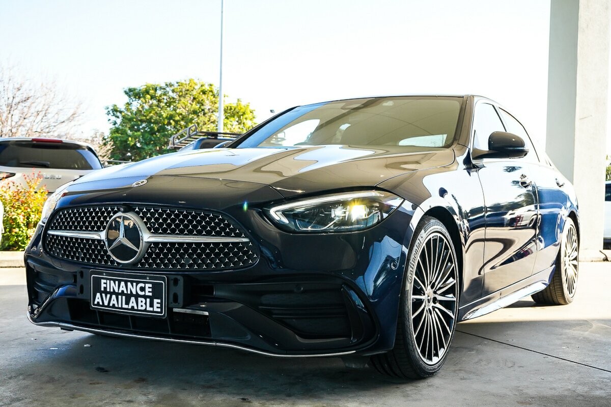 Mercedes Benz C-class image 4