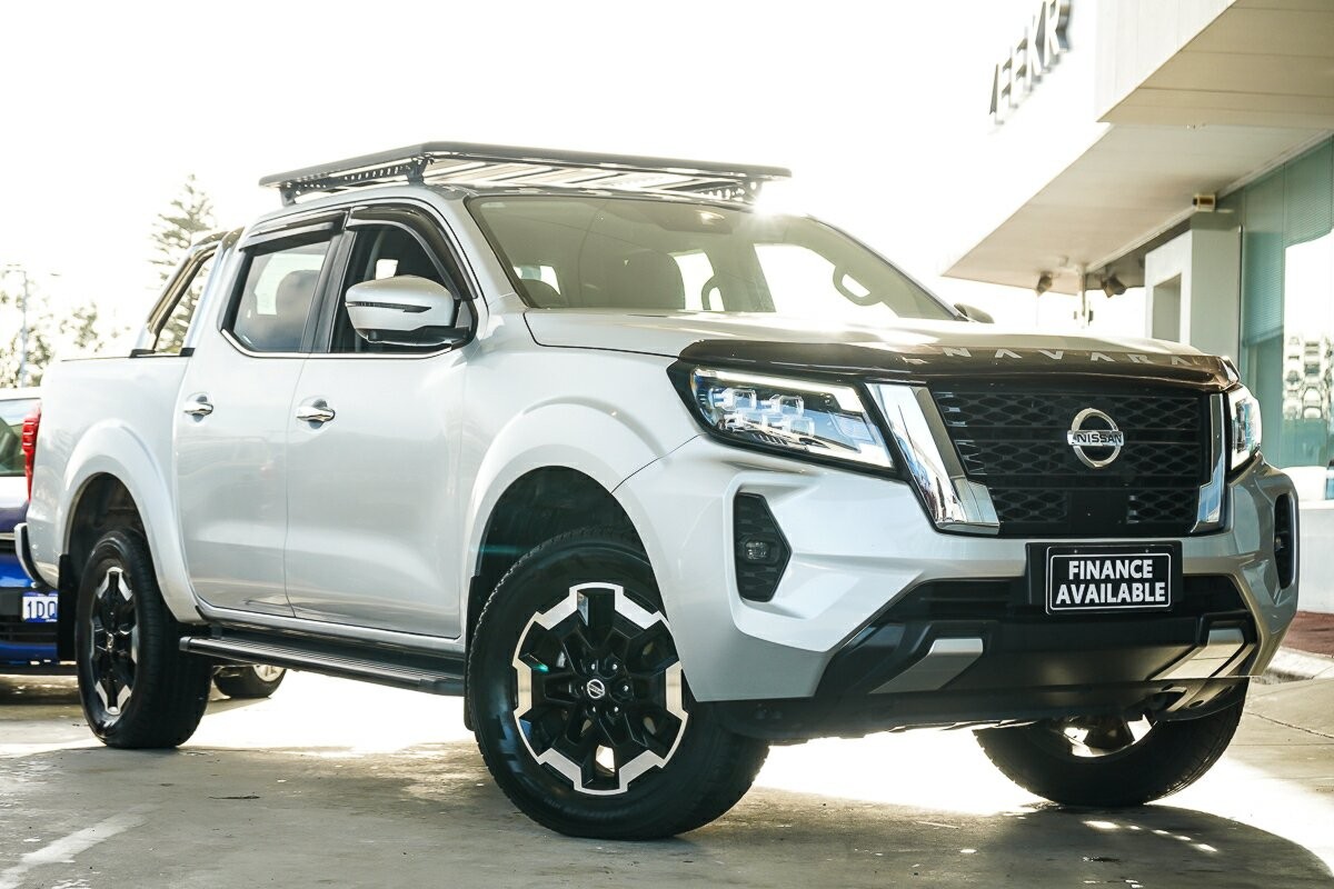 Nissan Navara image 1