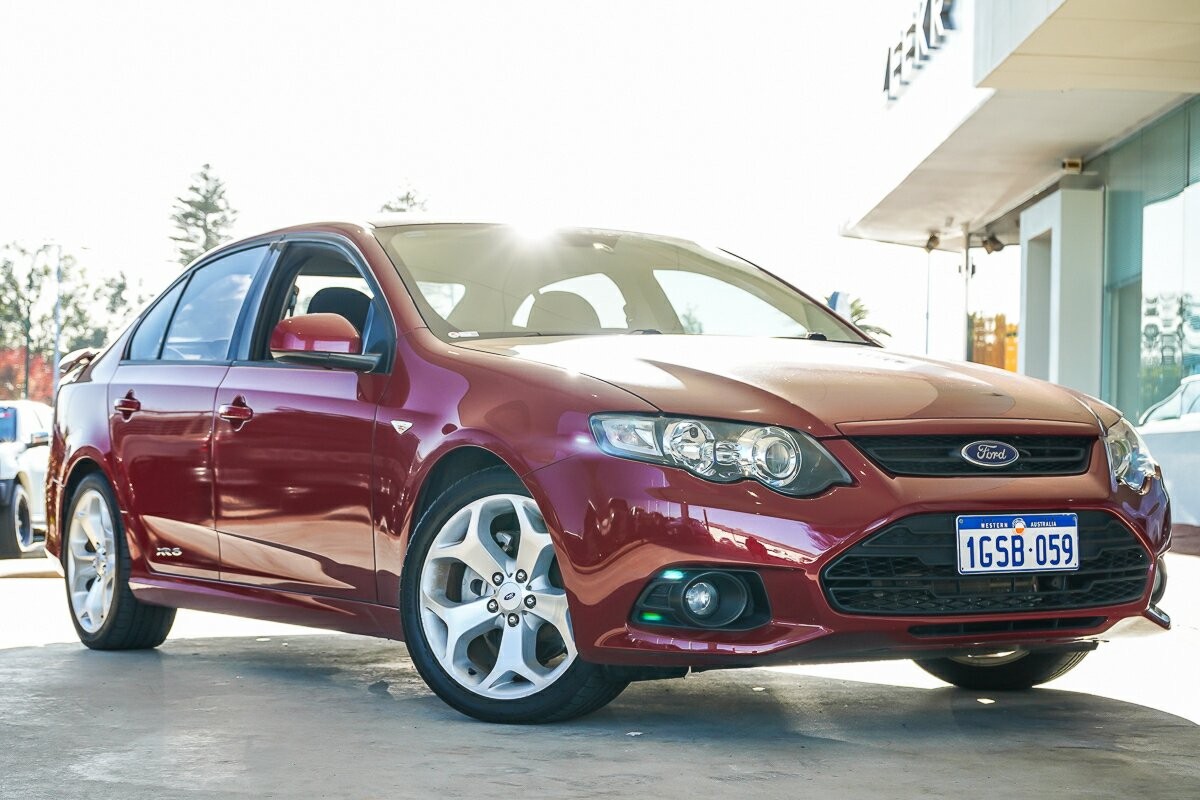 Ford Falcon image 1