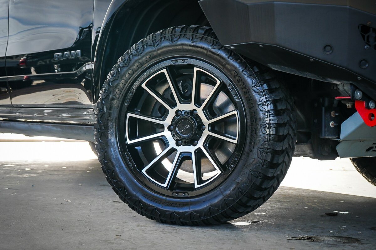 Ram 1500 image 2