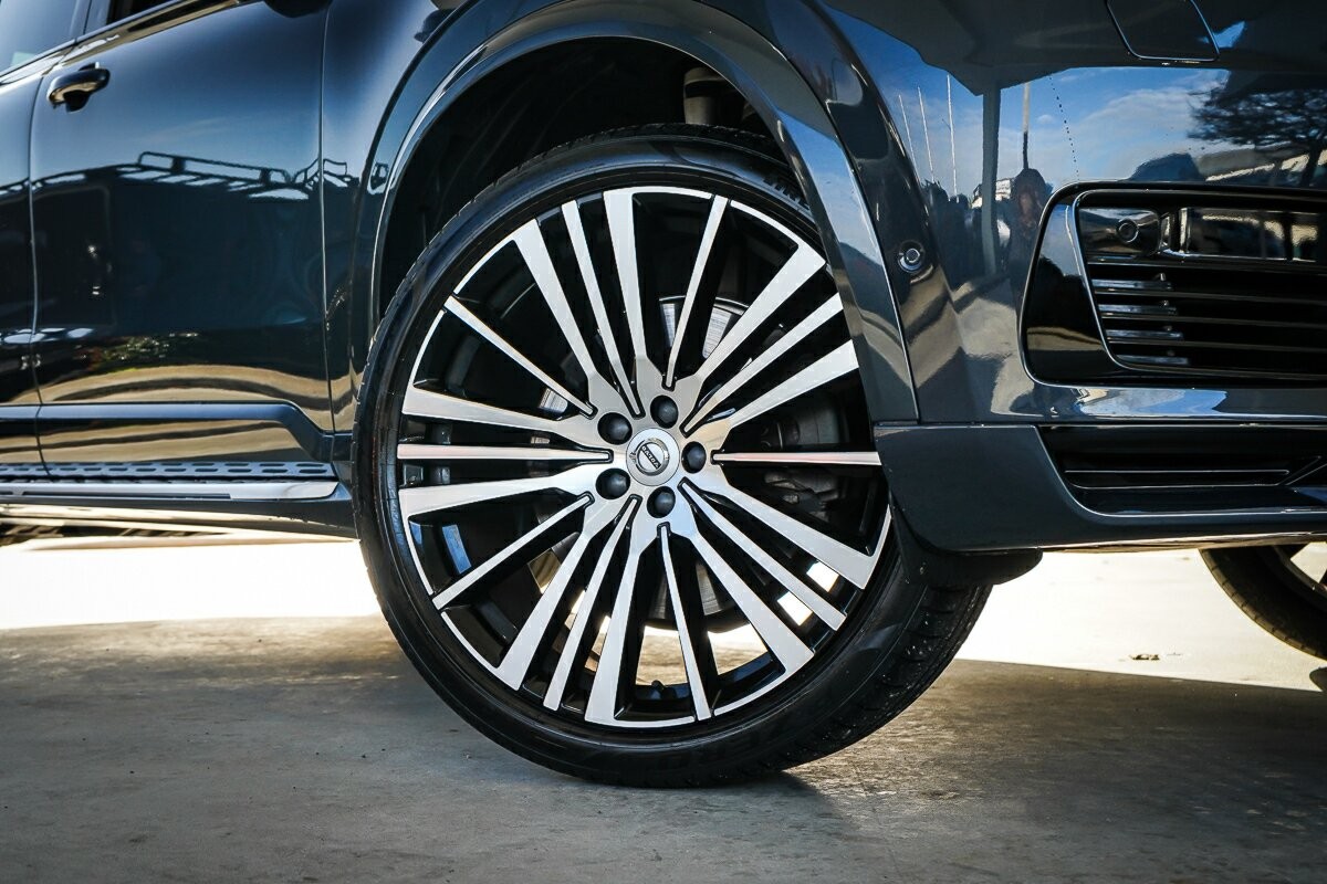 Volvo Xc90 image 2
