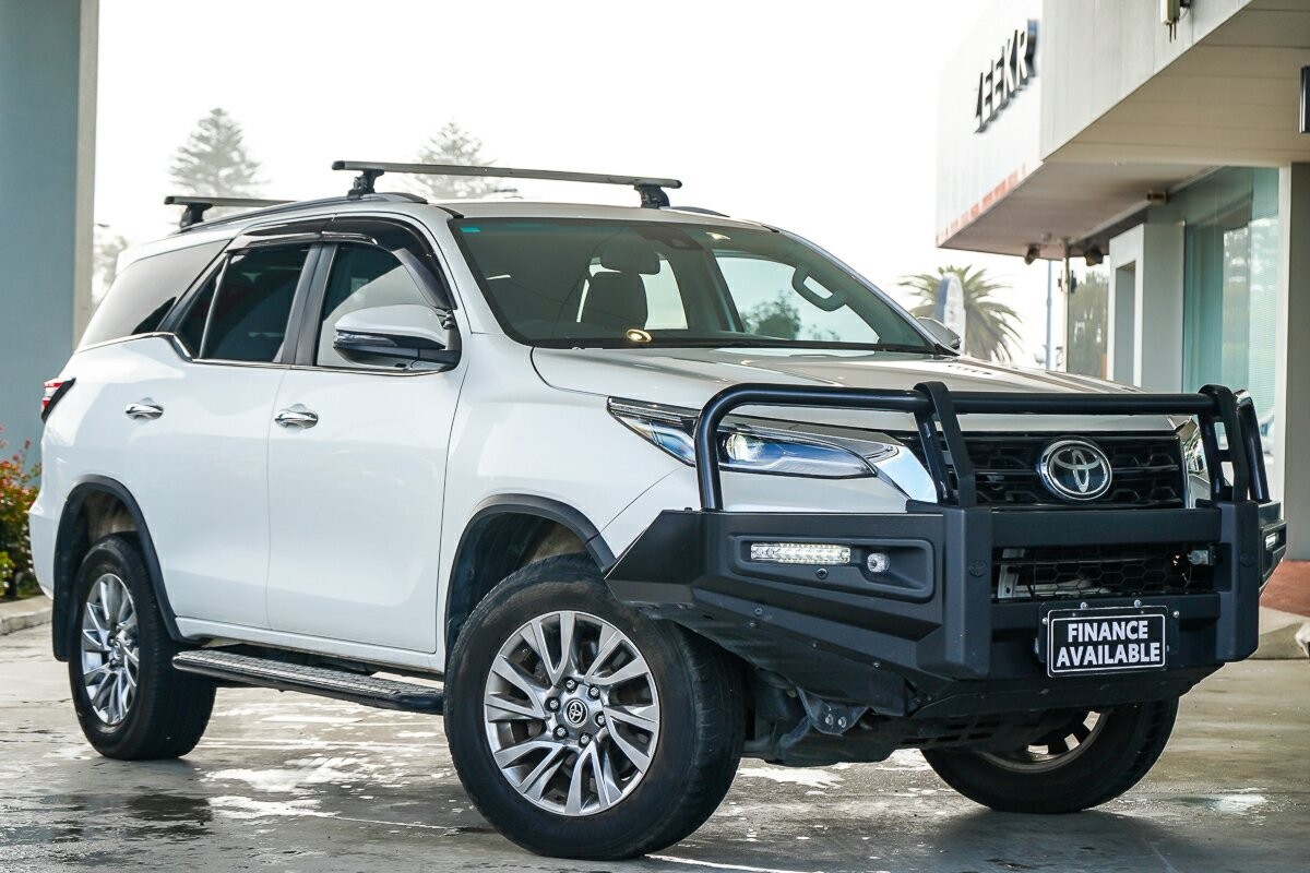 Toyota Fortuner image 1