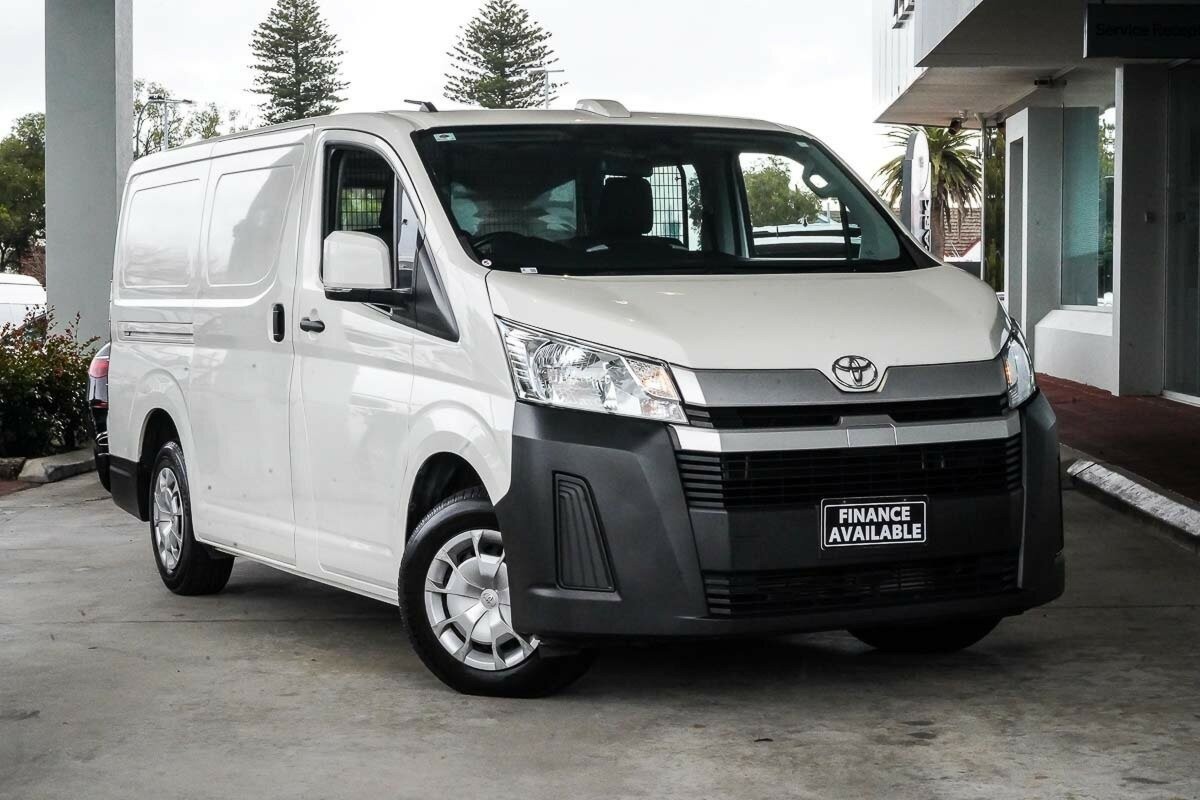 Toyota Hiace image 1