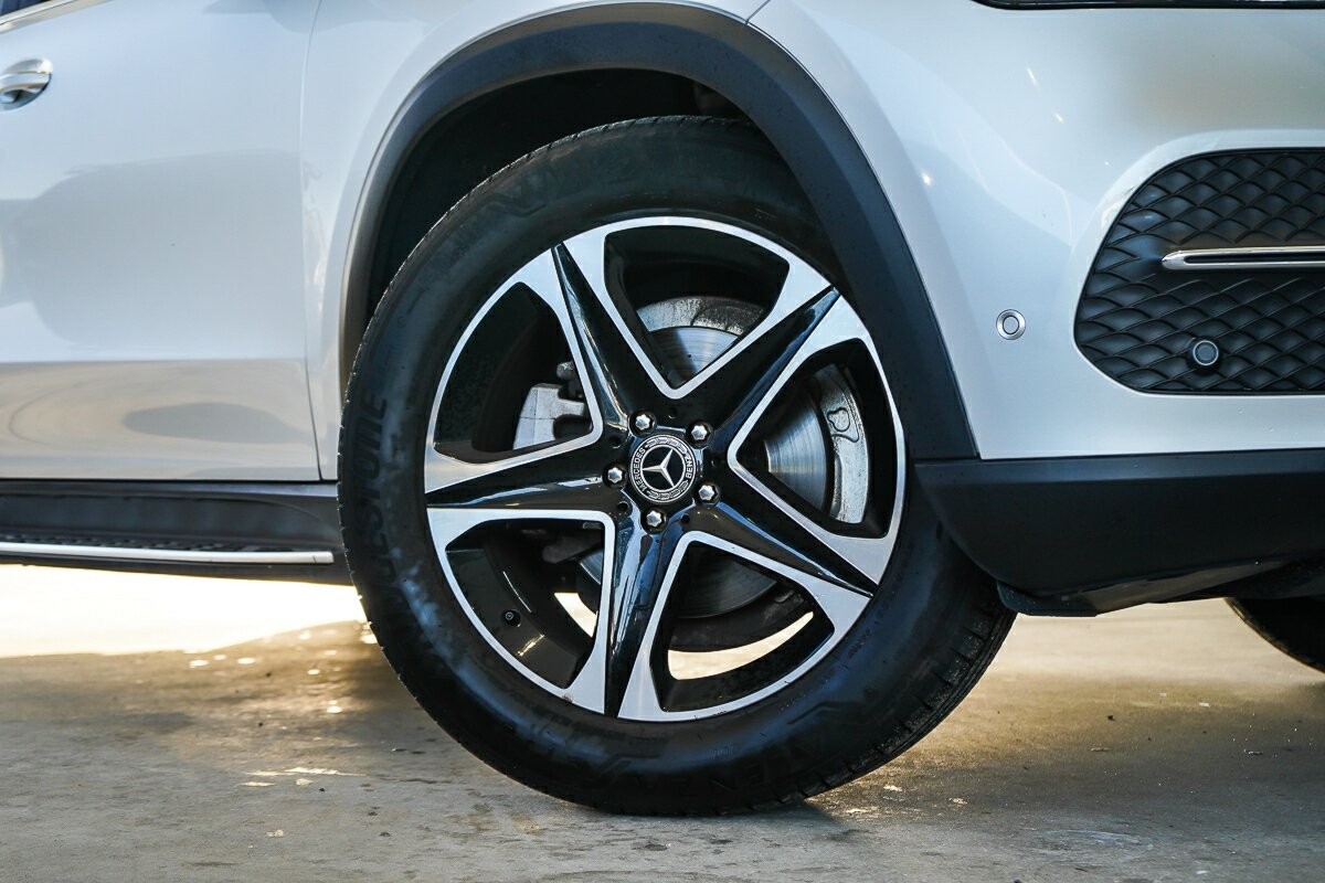 Mercedes Benz Gle-class image 2