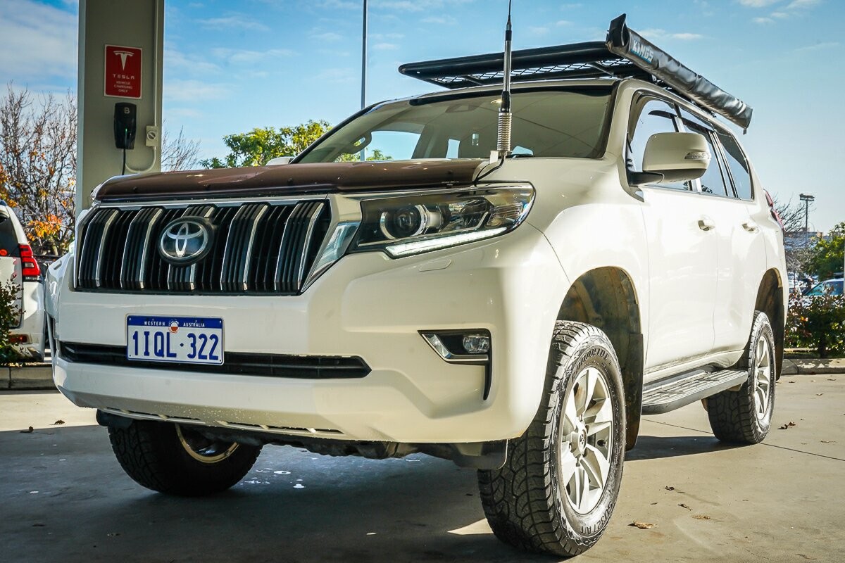 Toyota Landcruiser Prado image 4