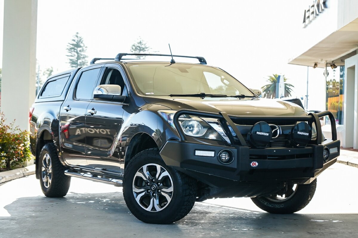 Mazda Bt-50 image 1
