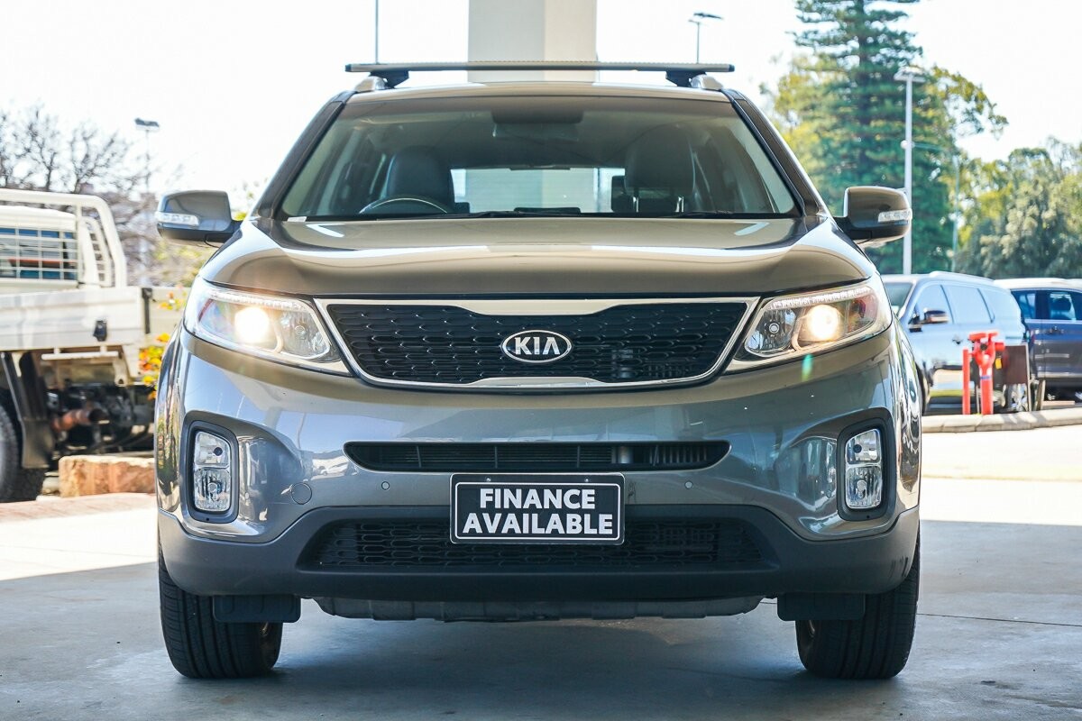 Kia Sorento image 2