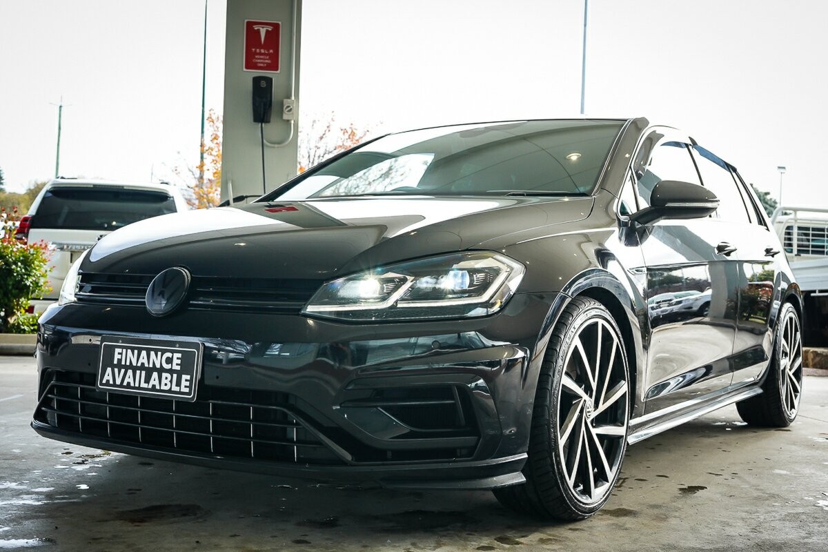 Volkswagen Golf image 4