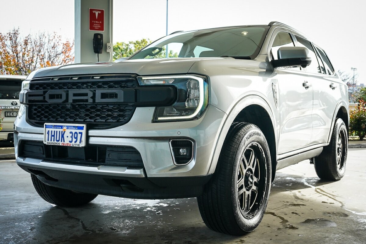 Ford Everest image 4