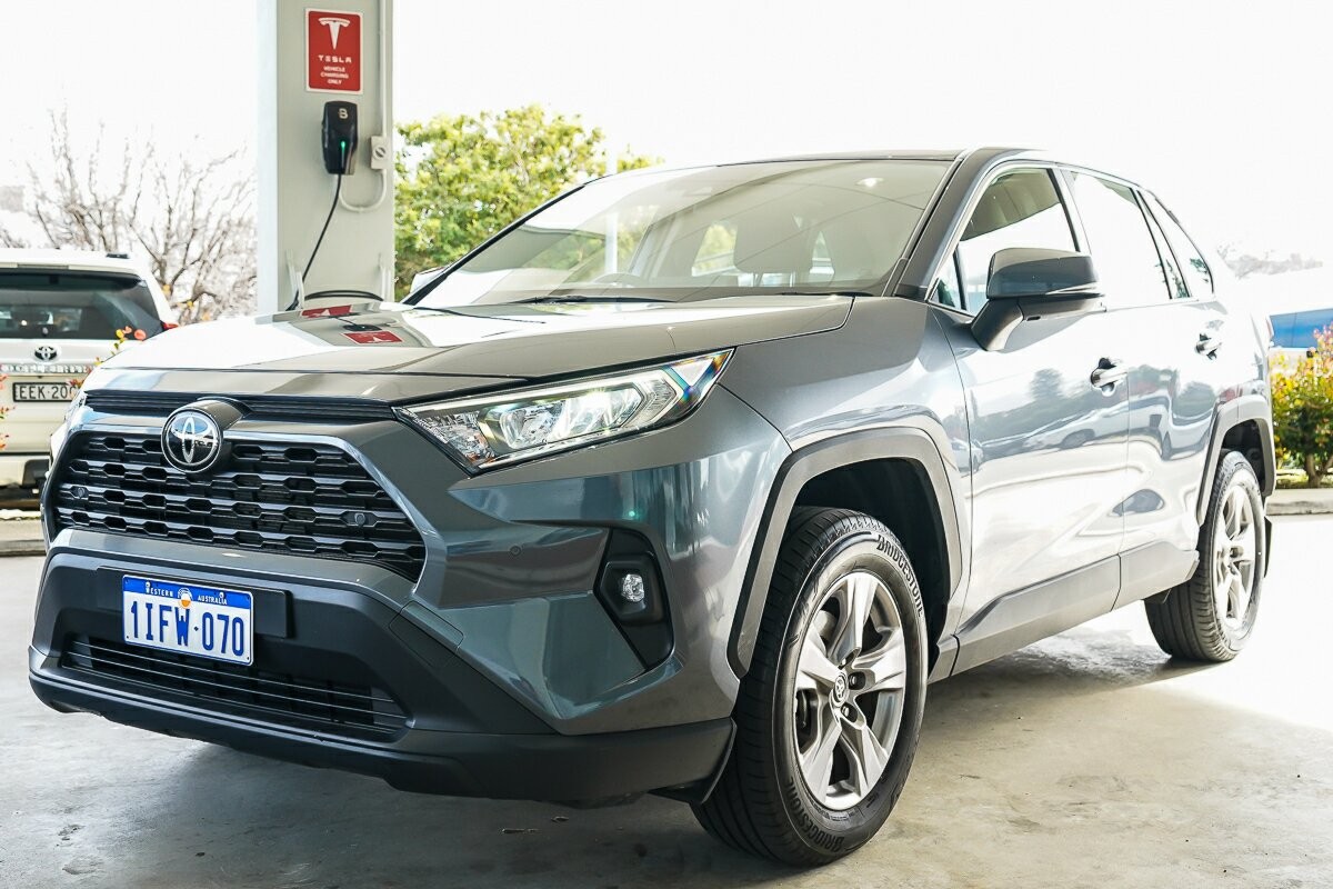 Toyota Rav4 image 4