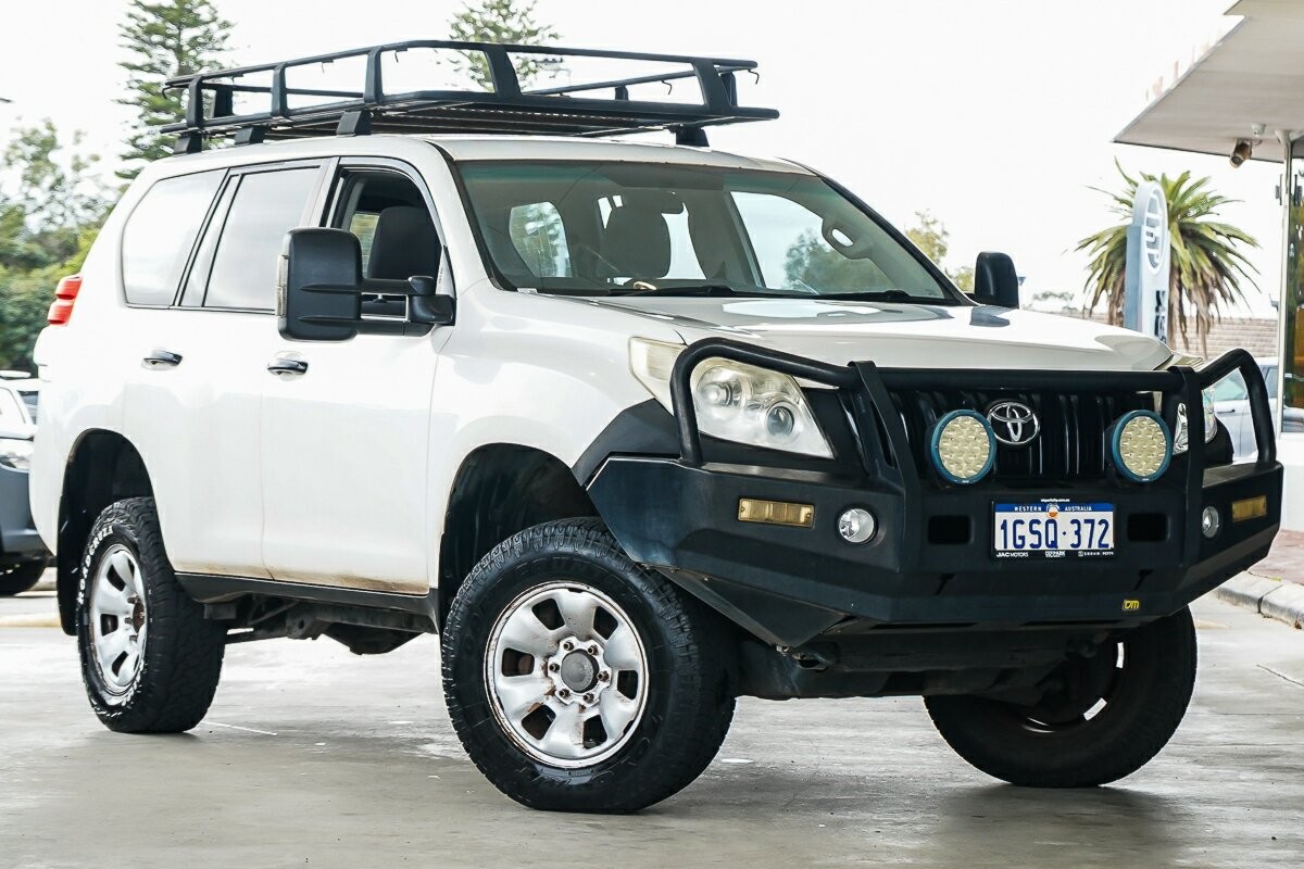 Toyota Landcruiser Prado image 1