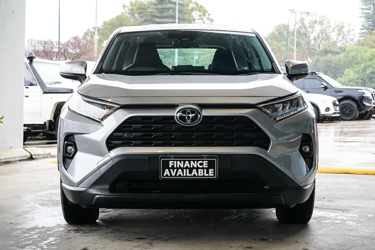 Toyota Rav4 image 3