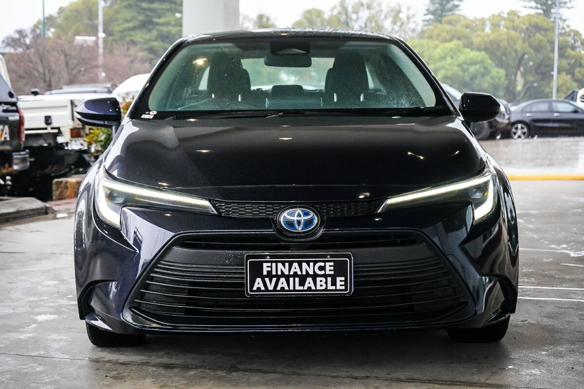 Toyota Corolla image 3