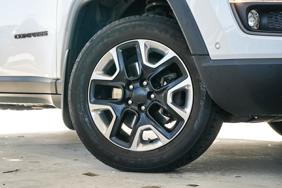 Jeep Compass image 2