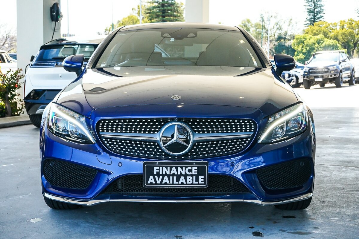 Mercedes Benz C-class image 3