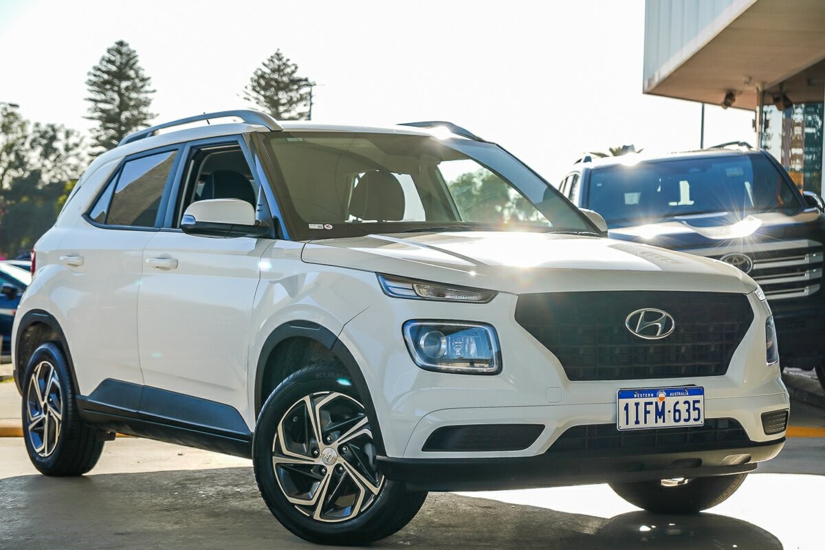 Hyundai Venue image 1
