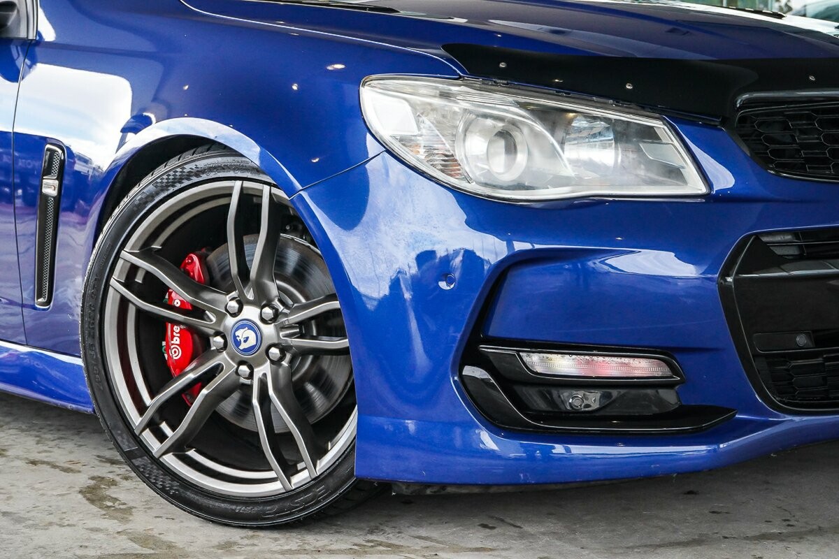 Holden Commodore image 2