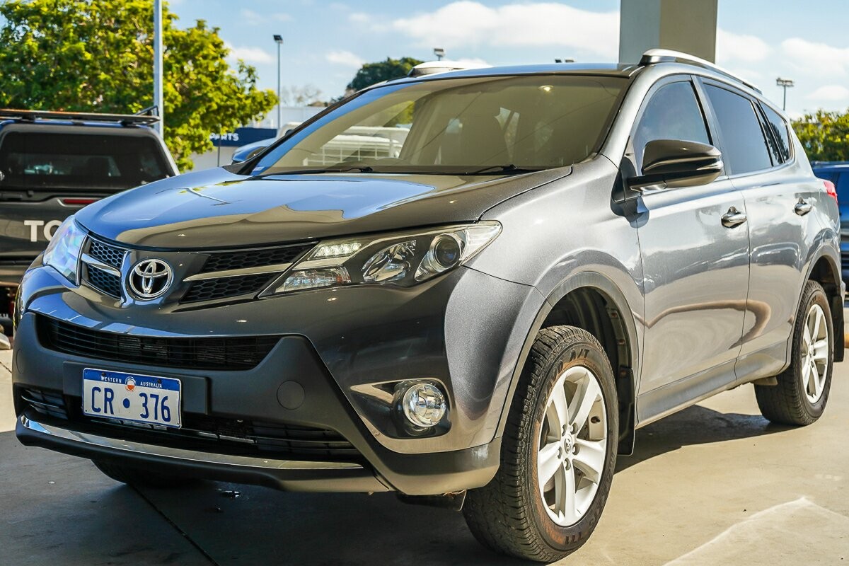 Toyota Rav4 image 4