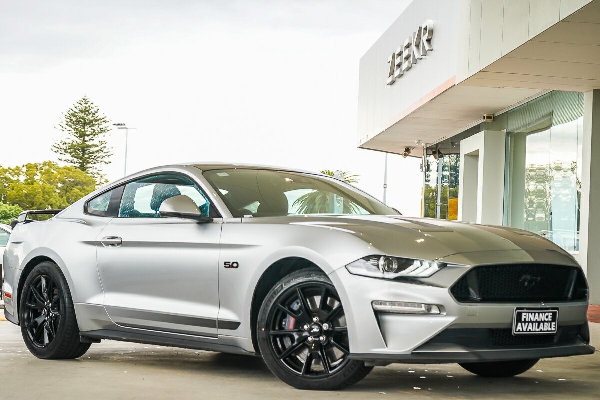 Ford Mustang image 1