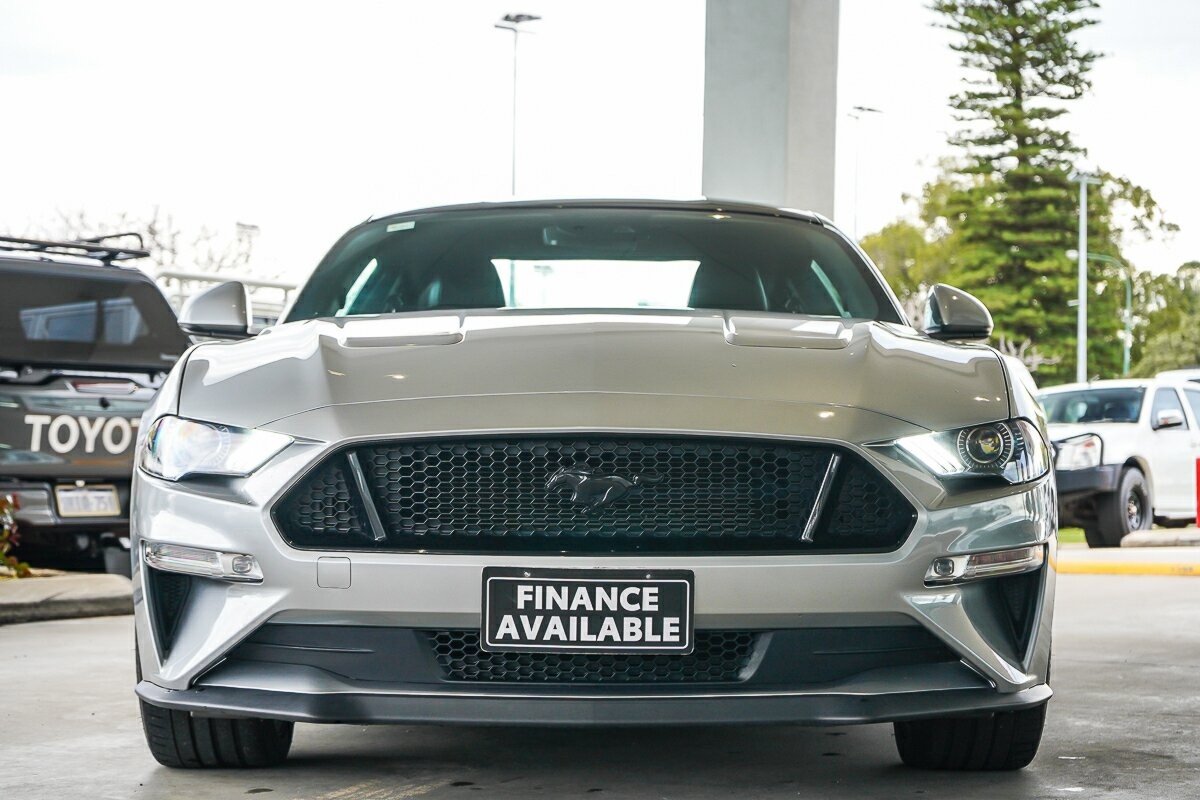 Ford Mustang image 3