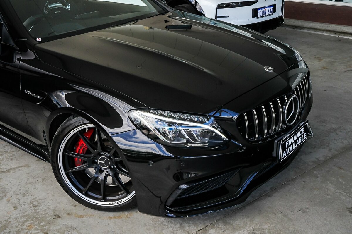 Mercedes Benz C-class image 3