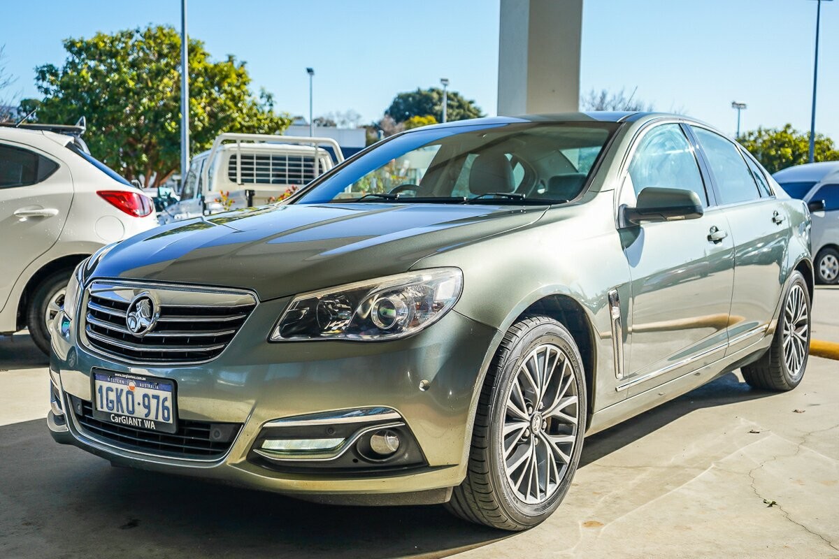 Holden Calais image 4