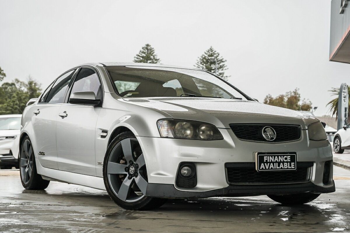 Holden Commodore image 1