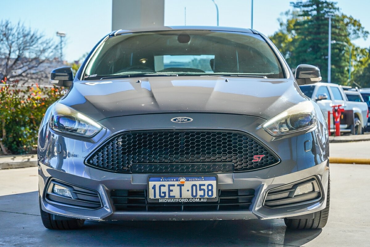 Ford Focus image 3
