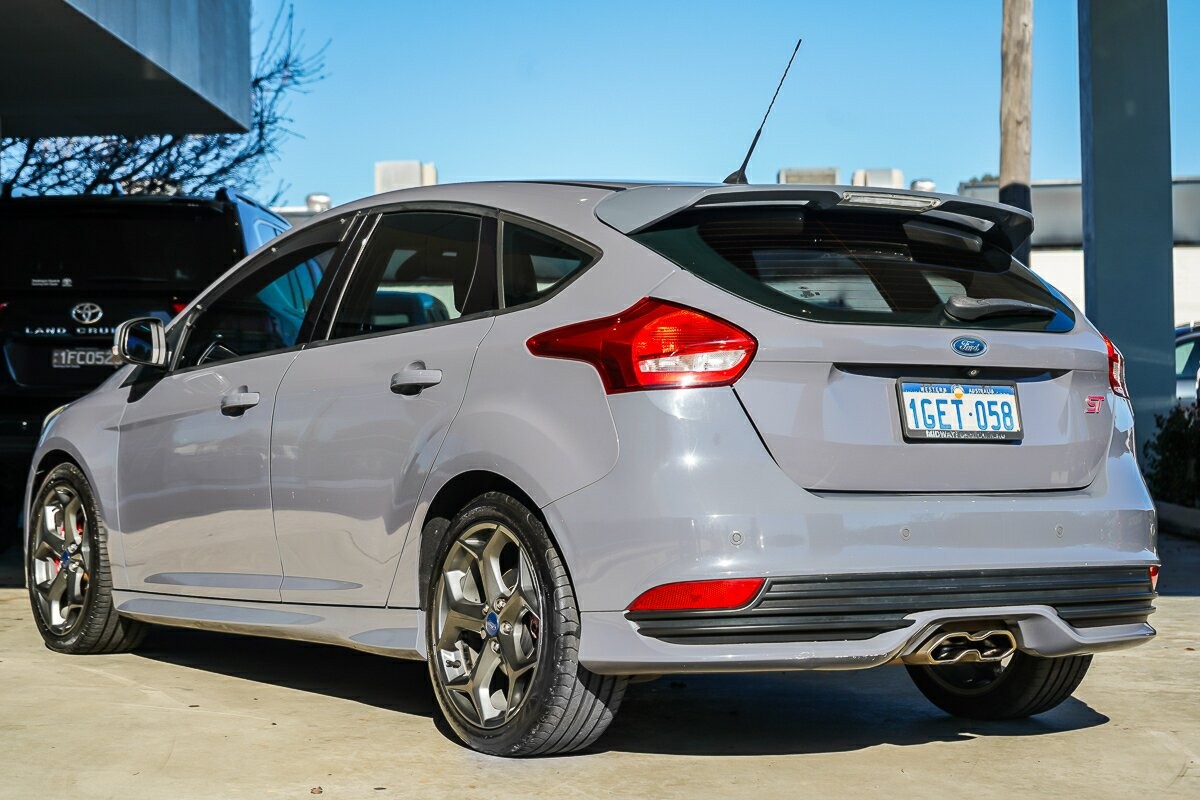 Ford Focus image 4