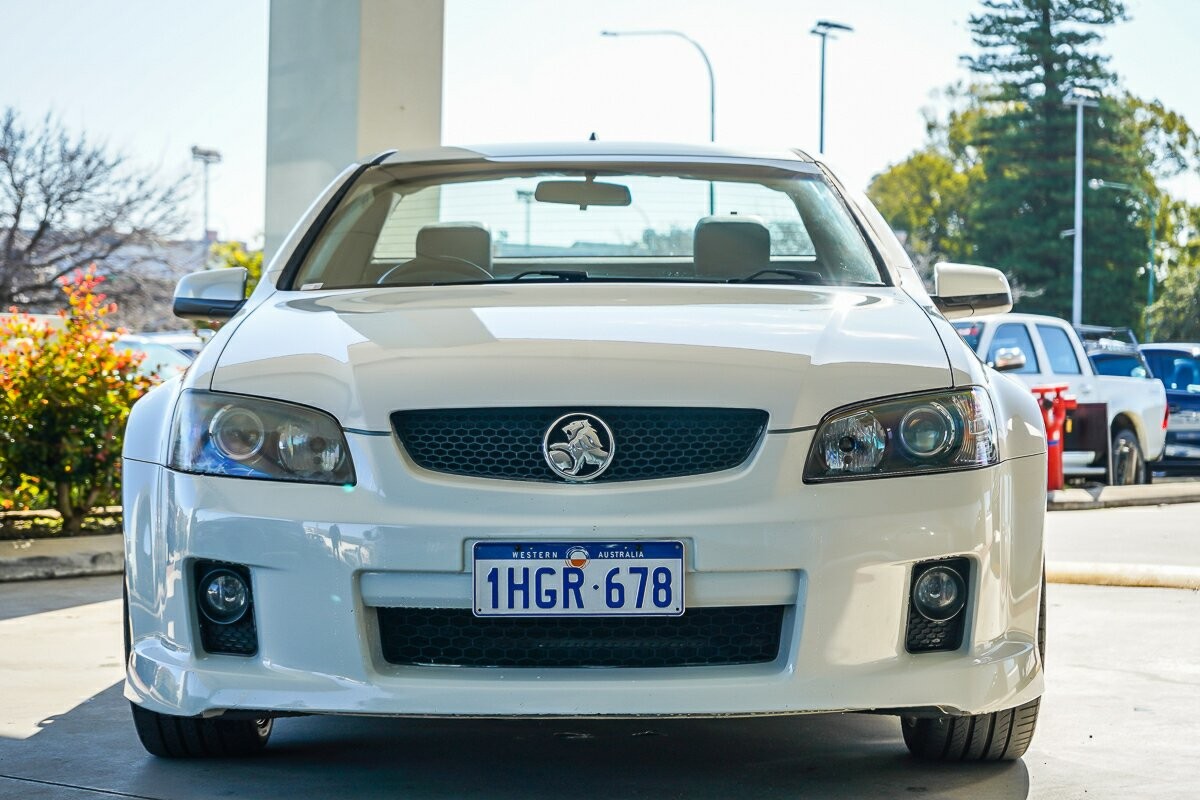 Holden Ute image 3