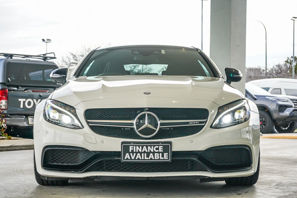 Mercedes Benz C-class image 3