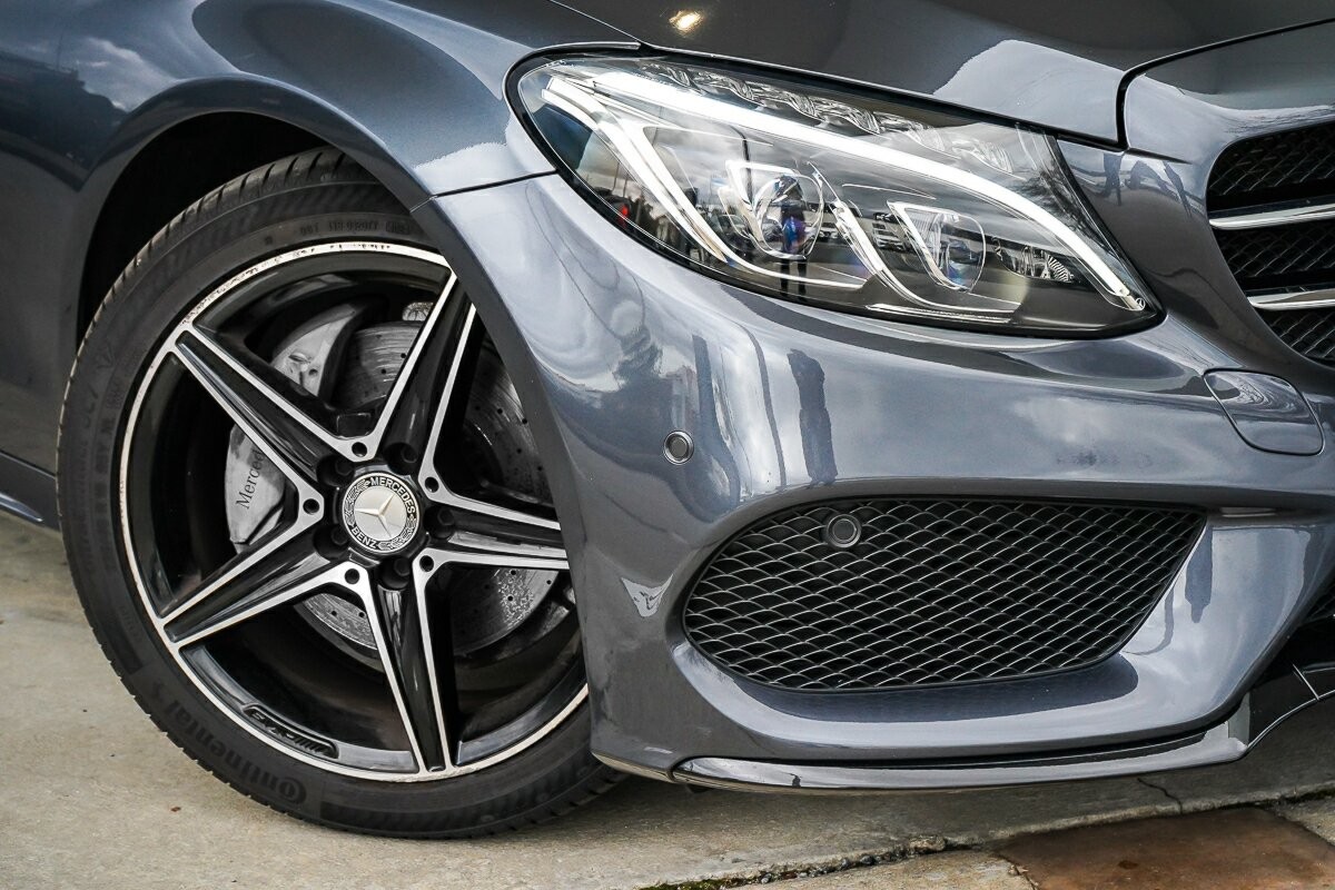 Mercedes Benz C-class image 2