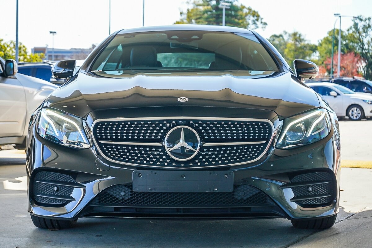 Mercedes Benz E-class image 3