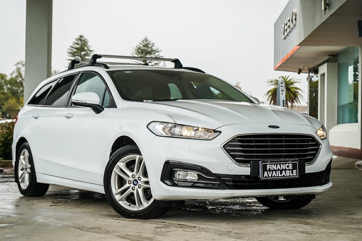 Ford Mondeo image 1