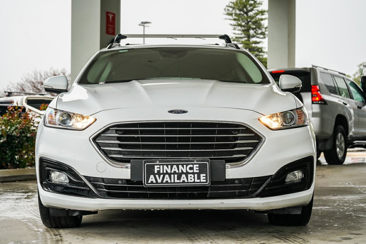 Ford Mondeo image 3