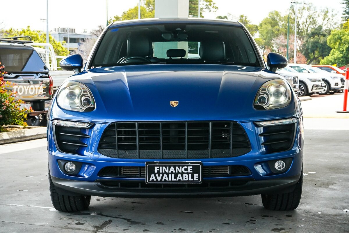 Porsche Macan image 4