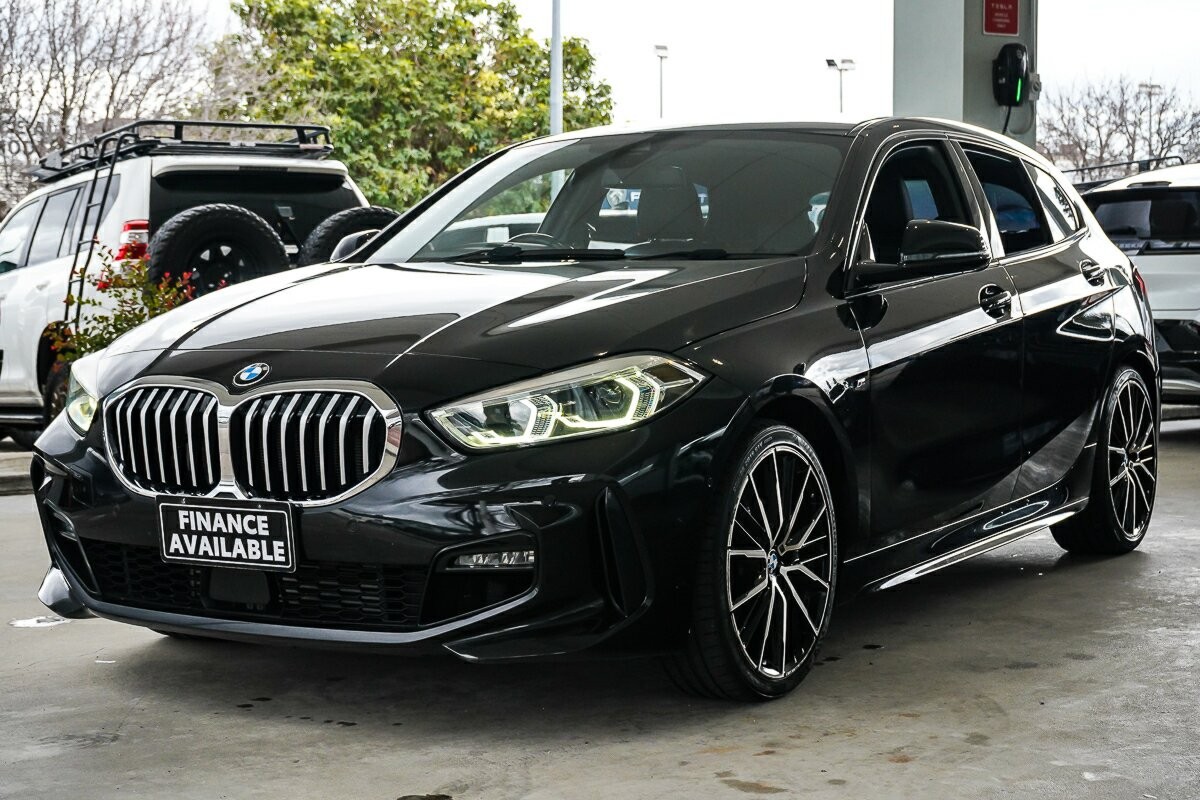 BMW 1 Series image 3
