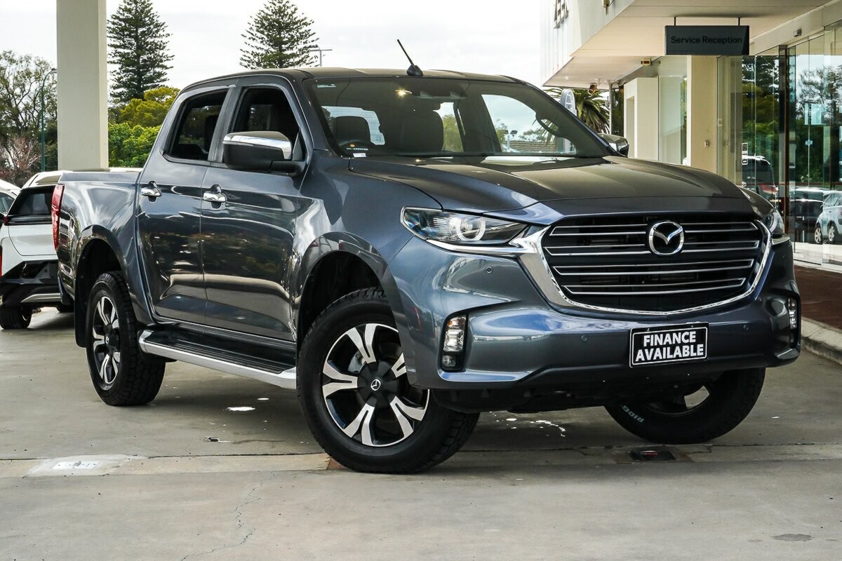 Mazda Bt-50 image 1