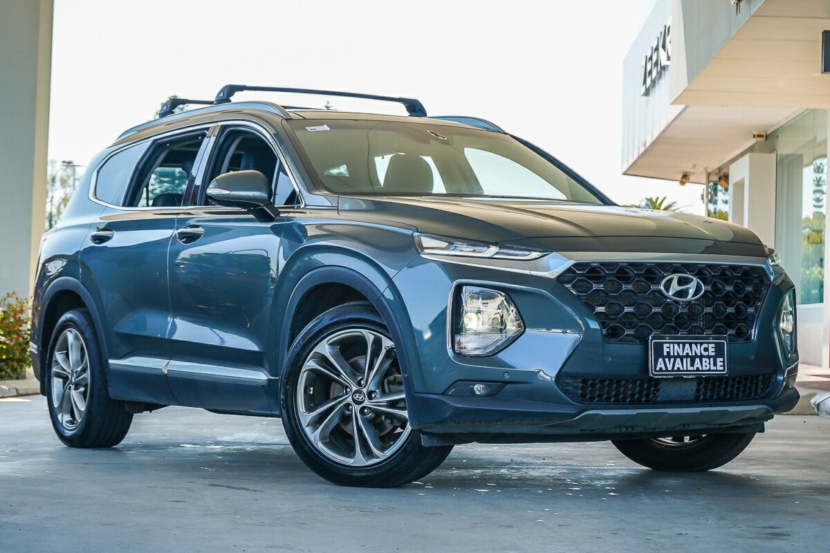 Hyundai Santa Fe image 1