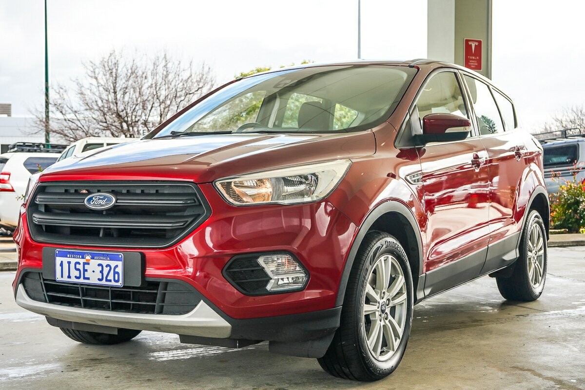 Ford Escape image 4