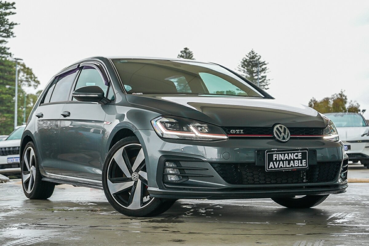 Volkswagen Golf image 1