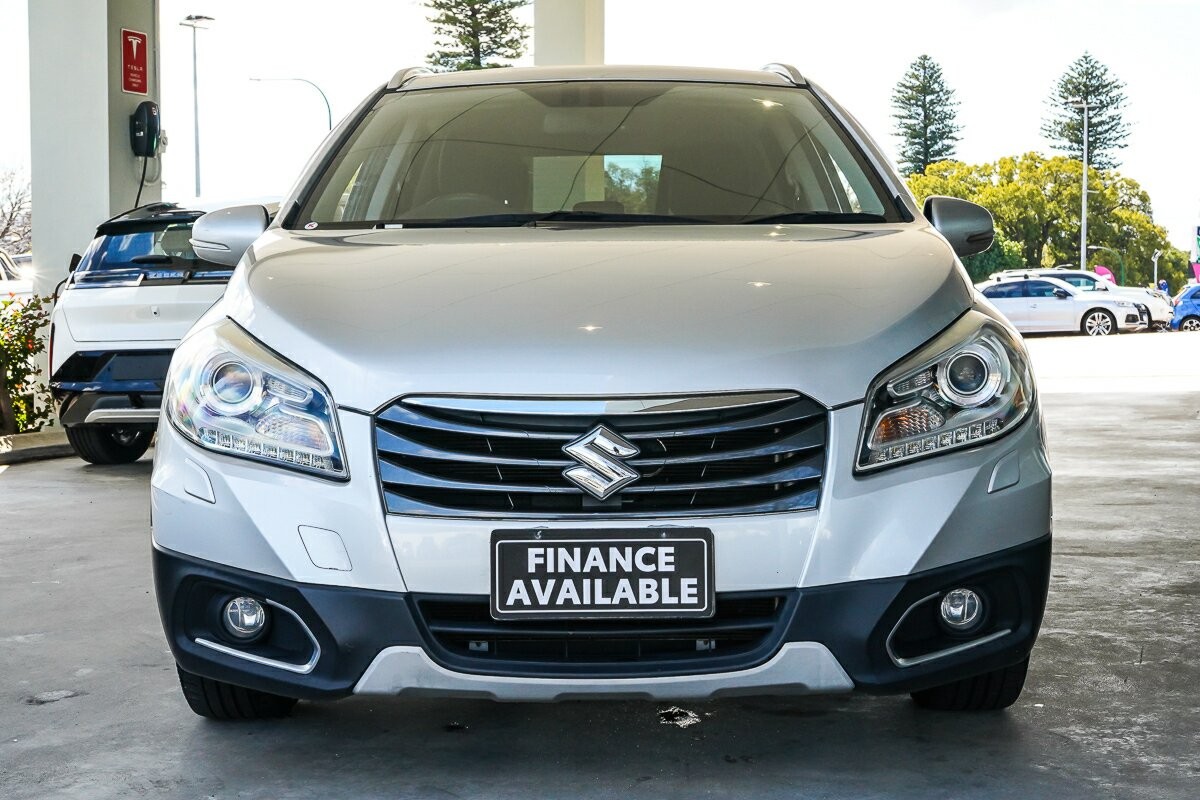 Suzuki S-cross image 4