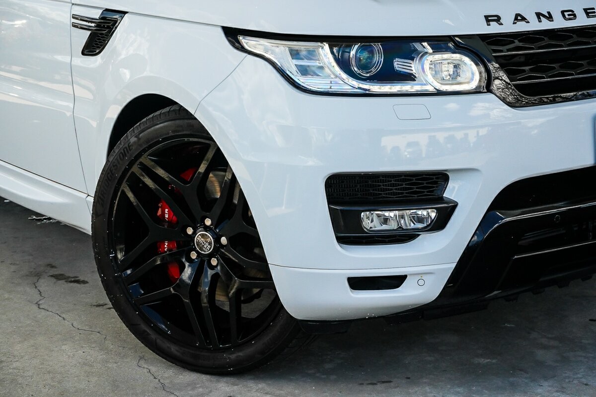 Land Rover Range Rover Sport image 2